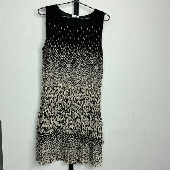 RIANI Dresses & Skirts - EUC - Riani Dress - White / Cream Size 4 Canada/US - Luxury Designer Dress